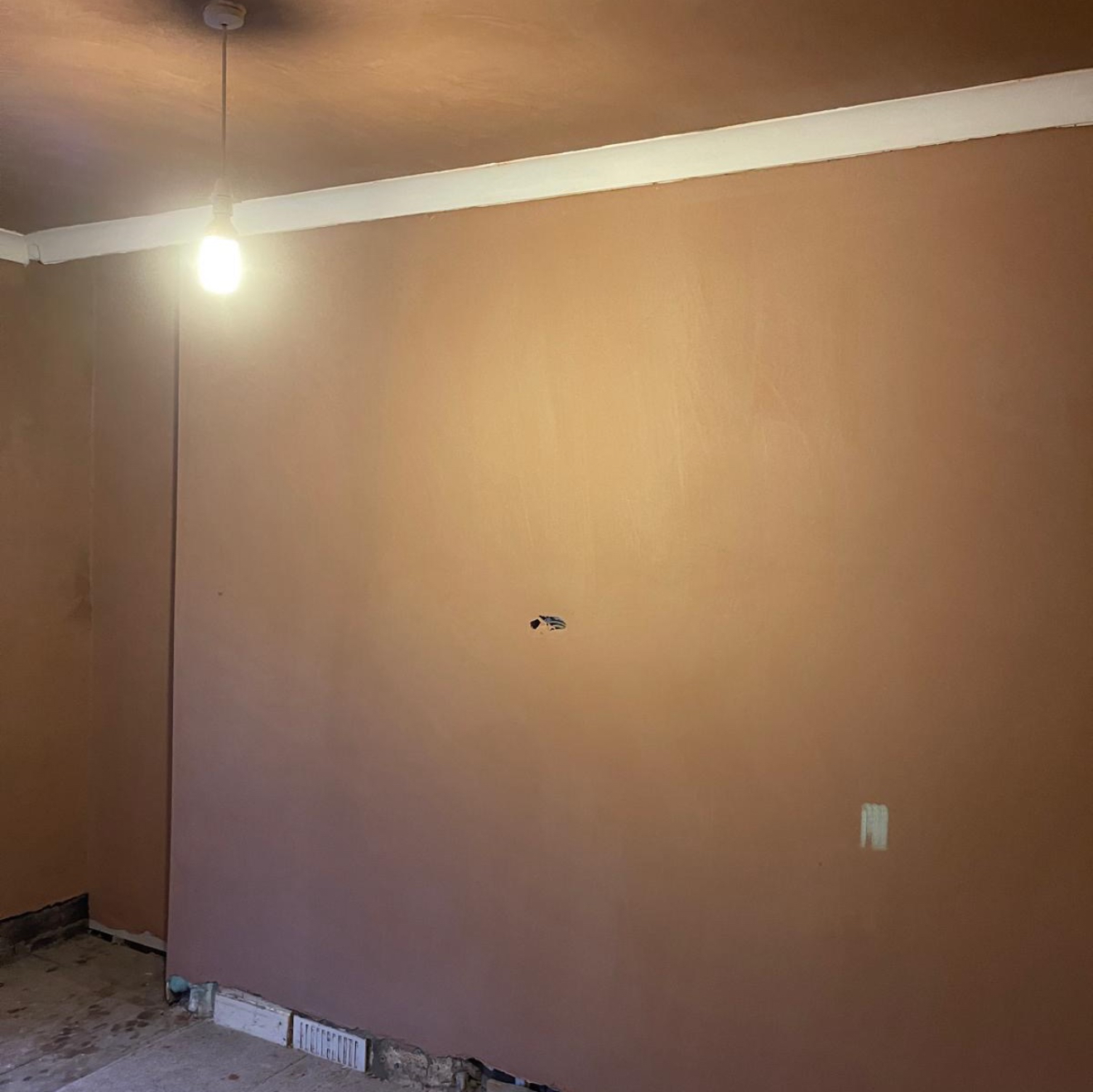 Plastered walls and ceiling corner